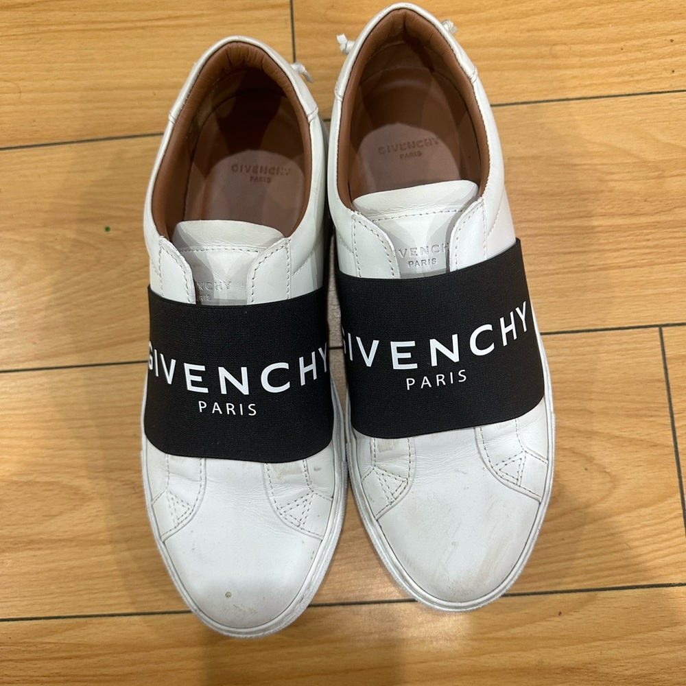 🔴🔴Givenchy Sneakers🔴🔴